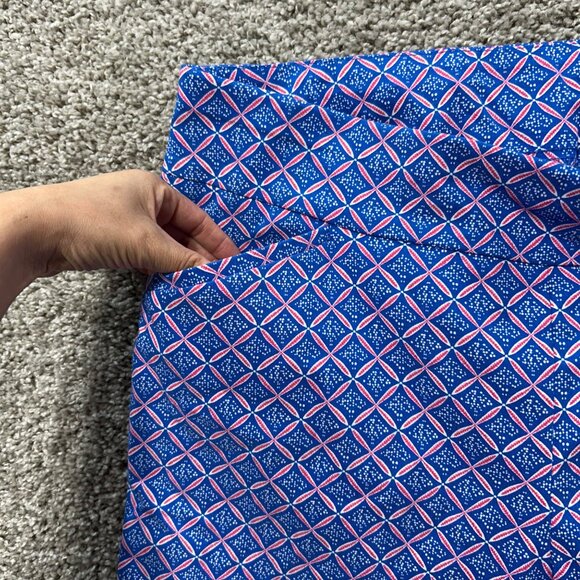Chicos Womens XL Perfect Stretch Capri Pants Blue Geometric Print Elastic Waist - Picture 2 of 10